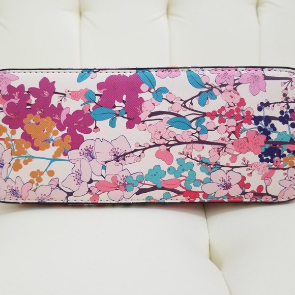 Steve Madden Floral Shoulder Bag with Gold-Tone hardware - Picture 10 of 14